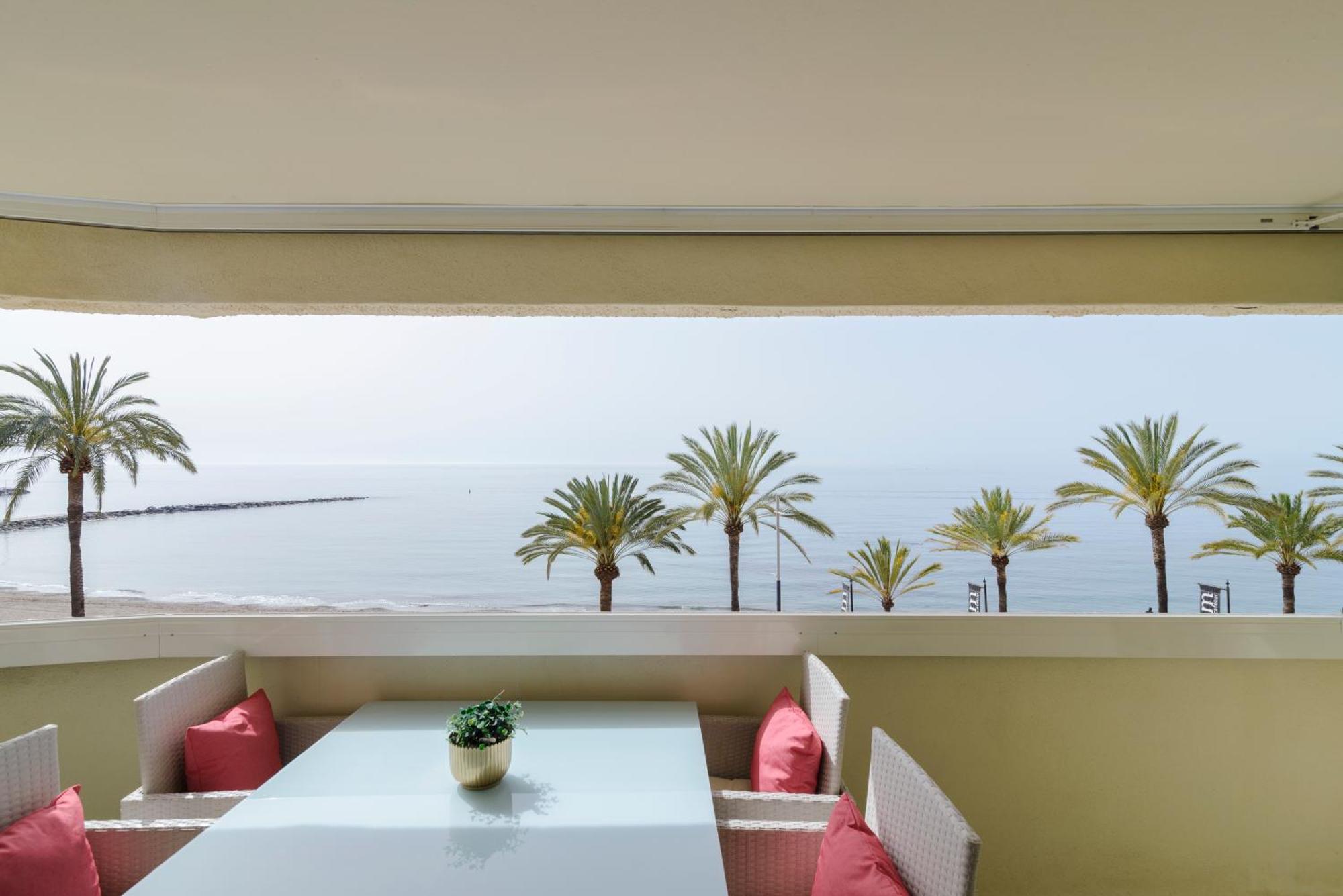 Sea Front Apartment In Marbella Center מראה חיצוני תמונה